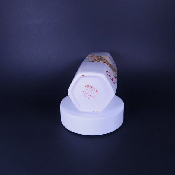 Vintage Japanese Whistling Sake Jug Decanter Dragon Design with Gold Bird - Picture 9 of 9